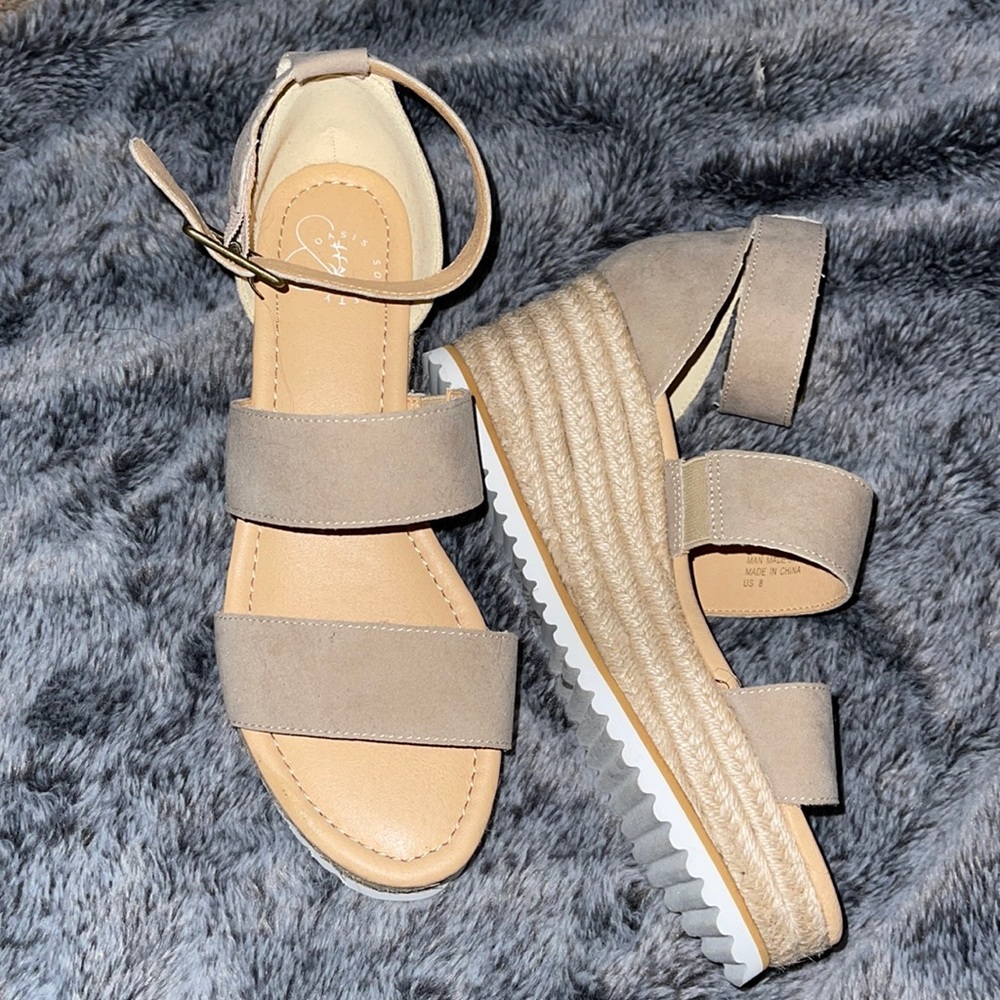 Oasis Society nude/Taupe wedges
